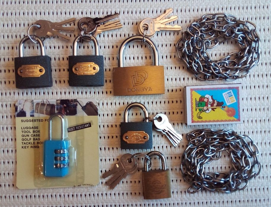 Різні замки накладні маленькі навісні врізний нові