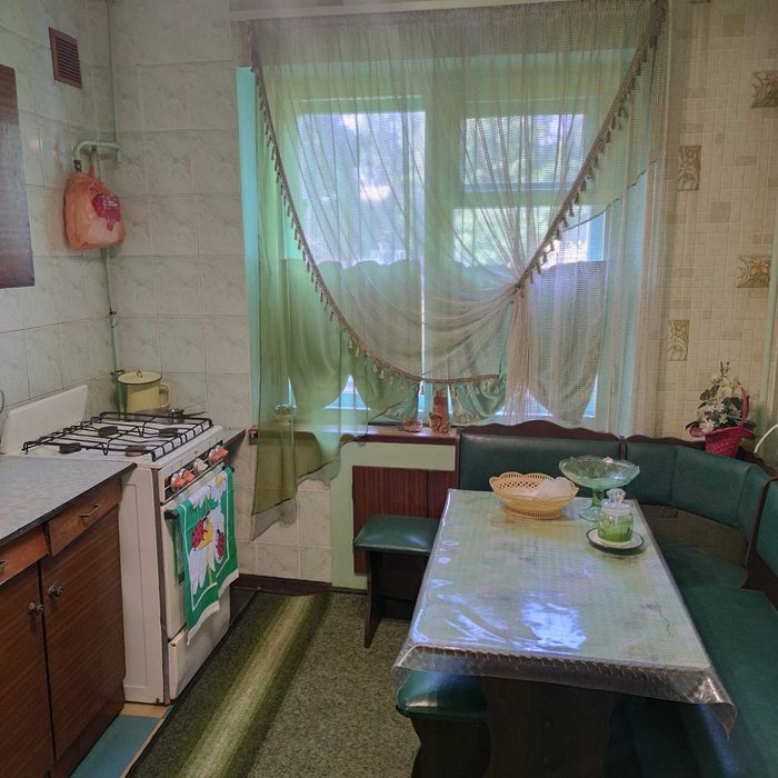 Здається трикімнатна квартира в м. Жовті Води