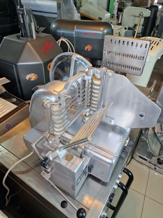 Слайсер Bizerba  NEU профессиональный полуавтомат  із Німечинни