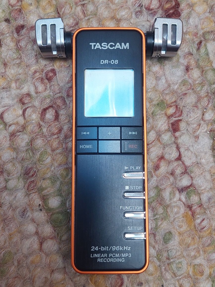 Rejestrator stereofoniczny Tascam dr-08