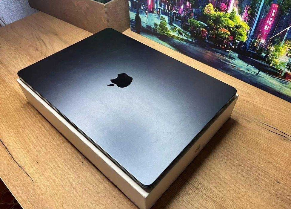 Macbook air 15 m2 midnight 256/8