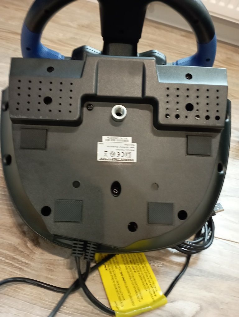 Kierownica do  PS3 PS4 thrustmaster t 150