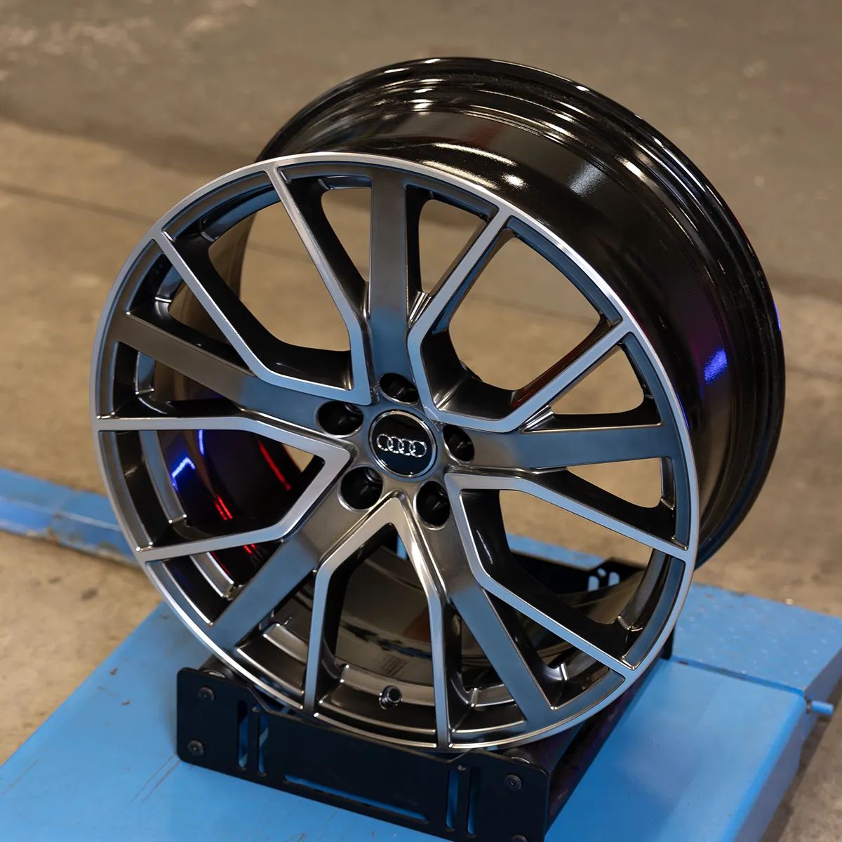ORYGINALNE Felgi  aluminiowe Audi 20" A4 A5 A6 A7 A8 Q3 Q5 Q7