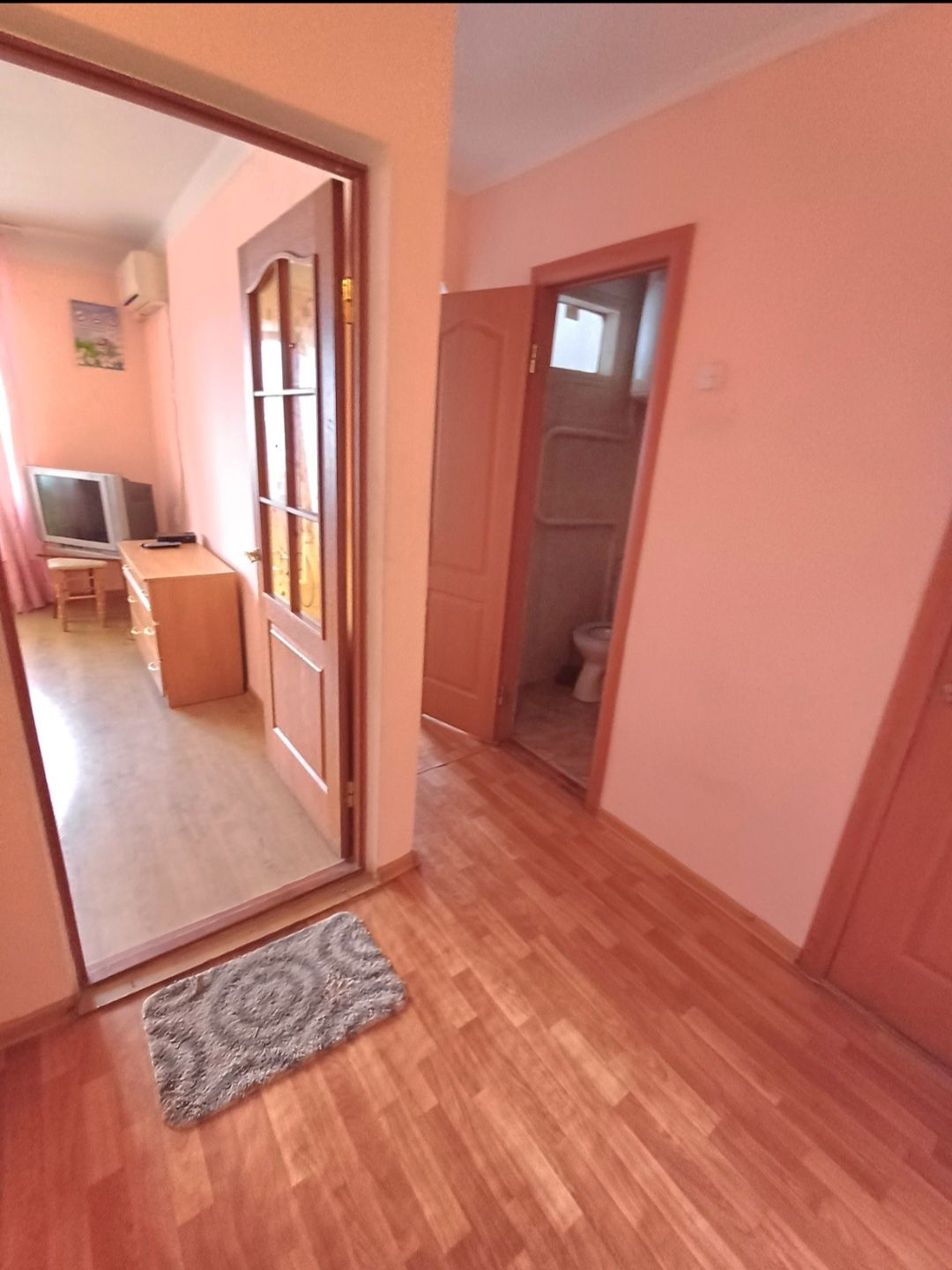 Продам 1 комнатную " Чешку" в ЦЕНТРЕ/ Ц.рынок