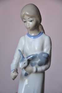 figurka - dama  porcelana