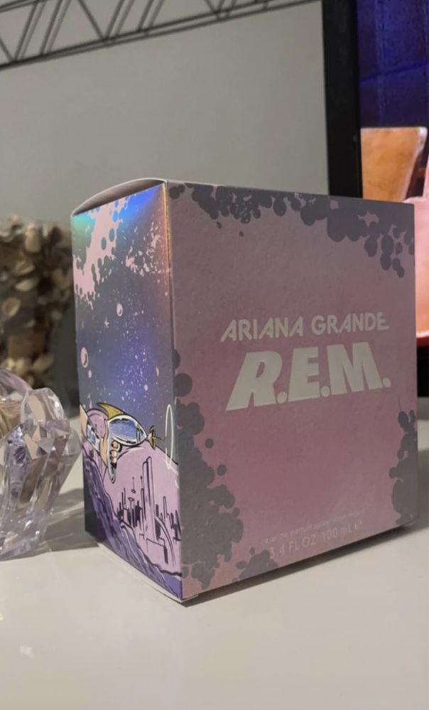 perfumy R.E.M. Ariana Grande