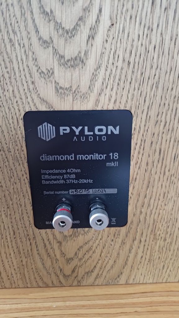 Kolumny Pylon Diamond 18 Mk 2