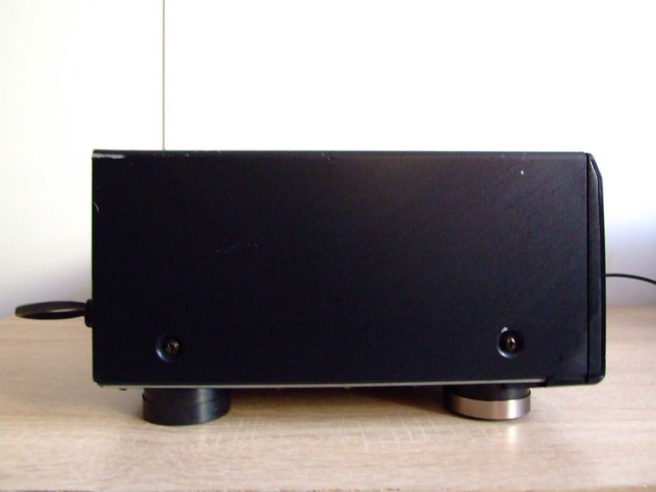 Sony STR-DE135 .