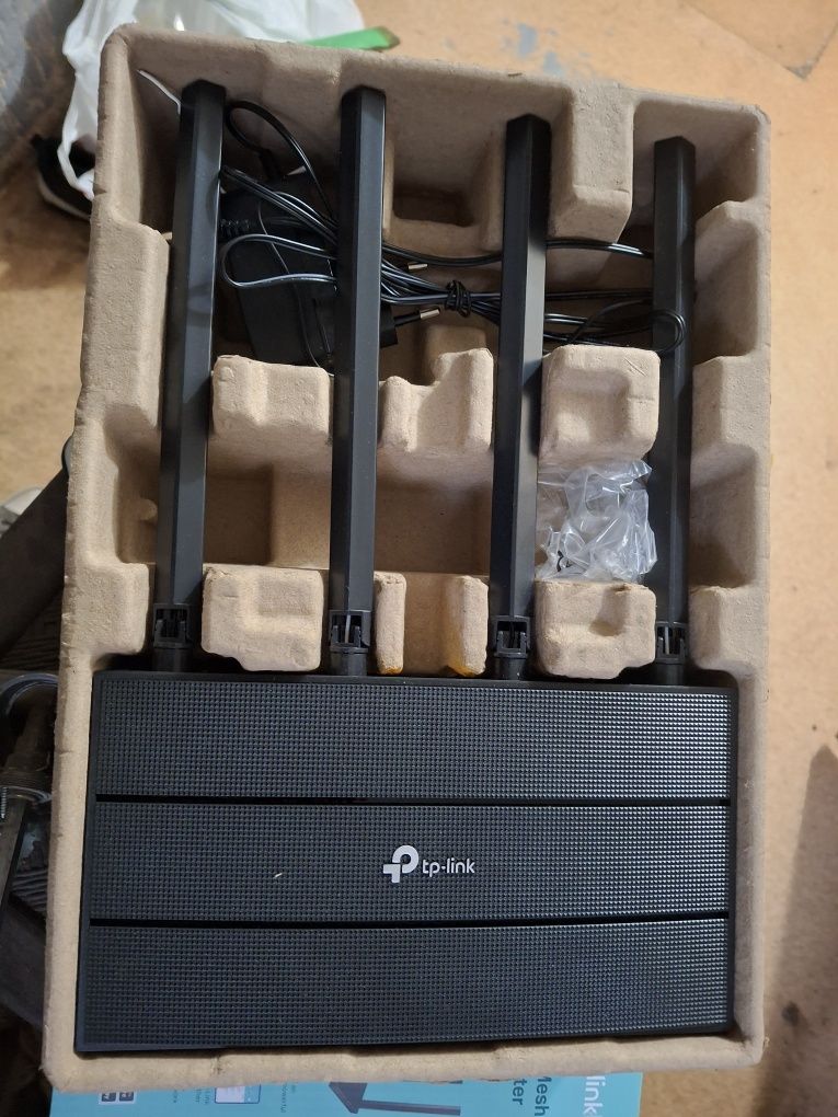 Продам роутер tp-link