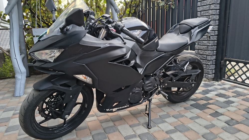 Мотоцикл kawasaki ninja400 2018 на документах