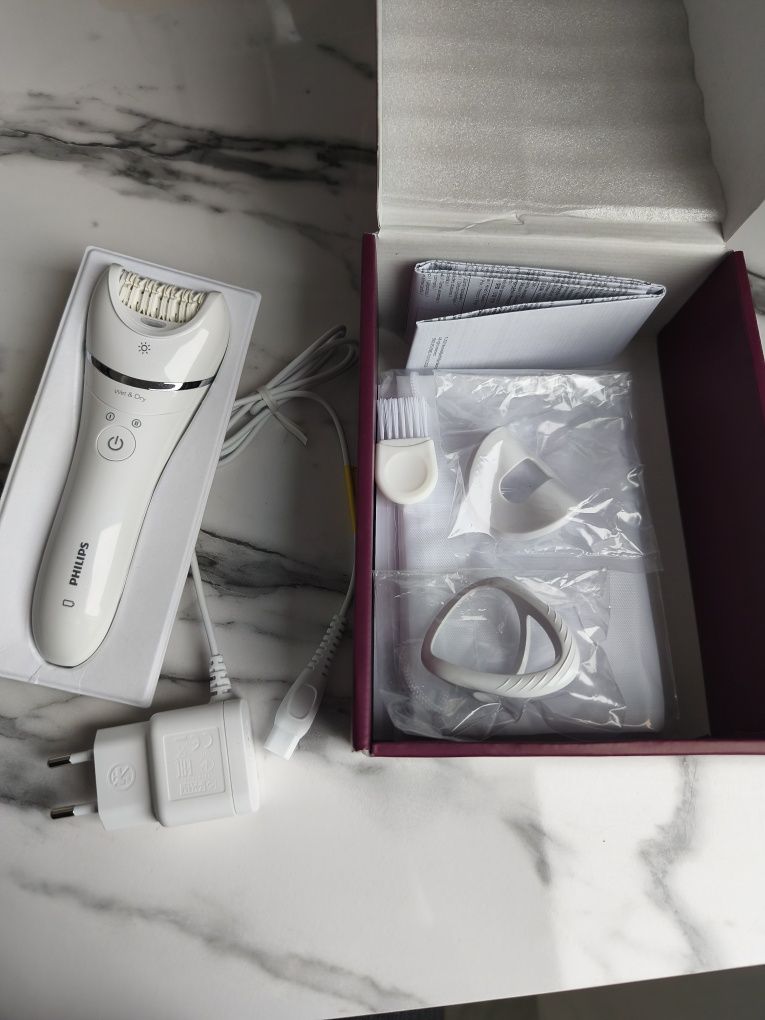 Depilator Philips 8000 nowy