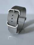 Pasek Nato bardzo solidny 22 mm old khaki, polecam.