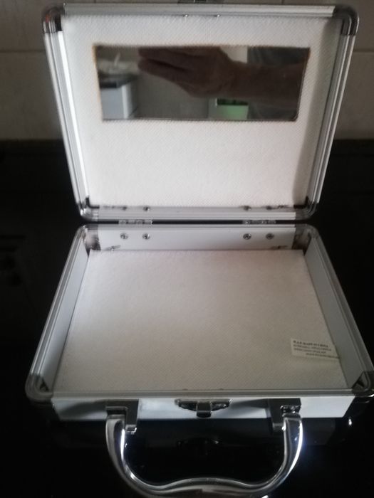 Malinha Guarda jóias