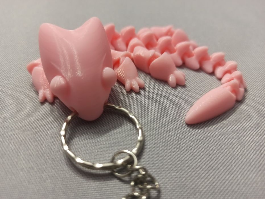 Ruchoma jaszczurka, brelok, różowa