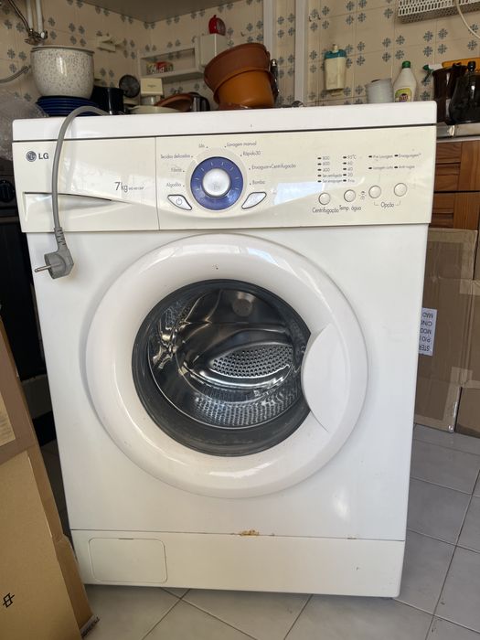 Máquina de lavar roupa LG