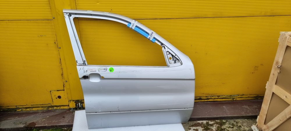 Drzwi prawy przód bmw x5 e53 bez wgniotek