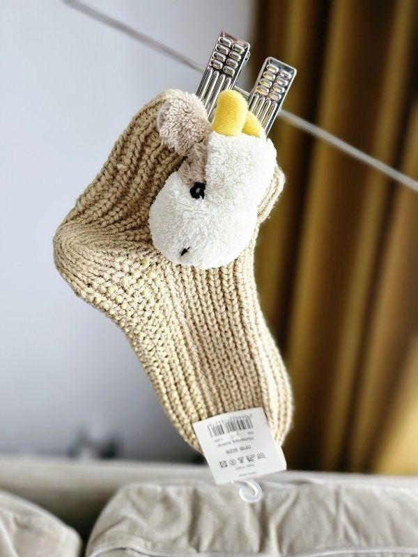 Wiosenne skarpetki antypoślizgowe baranek  barankowe animator socks
