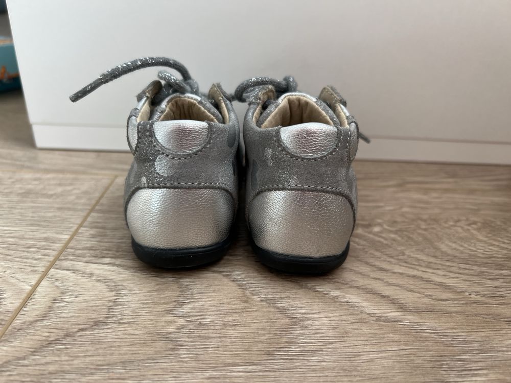 Шкіряні черевички весняні на дівчинку розмір 19 - 20