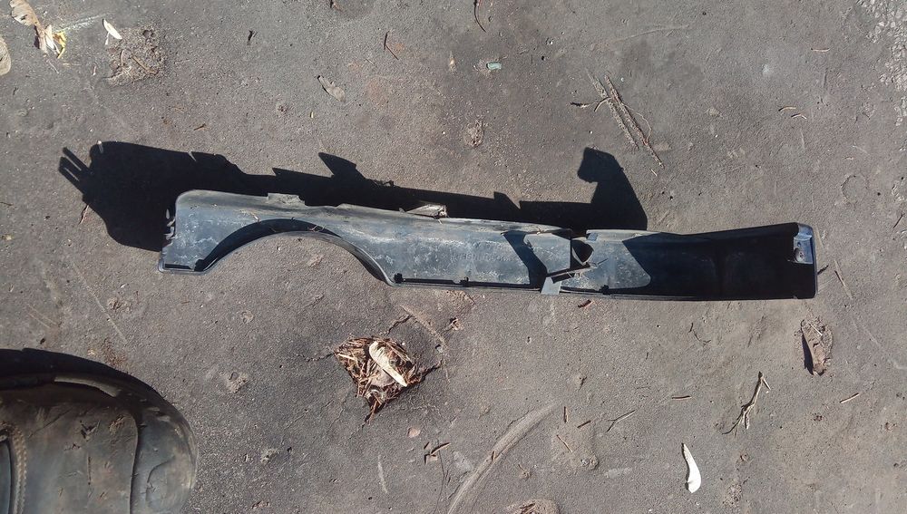 Discovery land rover ii lift 2 td5 listwa brewka lampy zaslepka