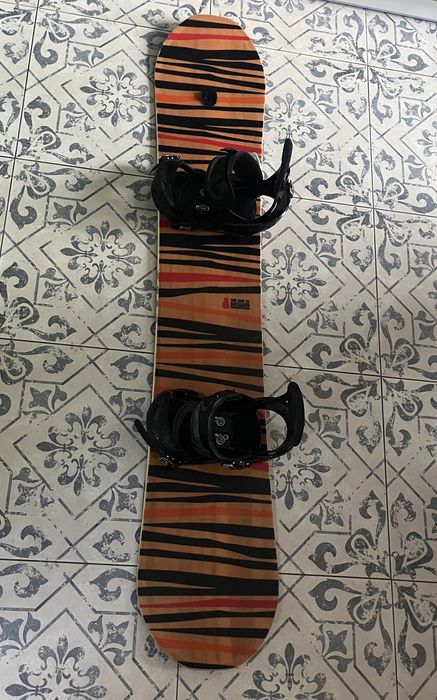 Комплект сноуборд та кріплення Bataleon The Jam 156 Burton Custom