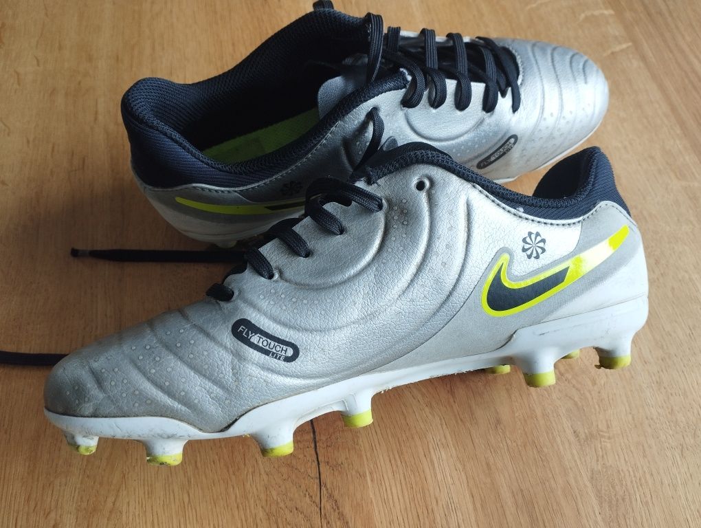 Korki Nike Tiempo 38, 24cm