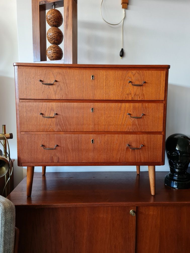 Komoda tekowa z szufladami,skandynawski design,Szwecja lata 60,mid-c
