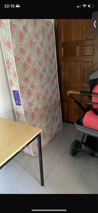 Cama e colchao e estrado novo