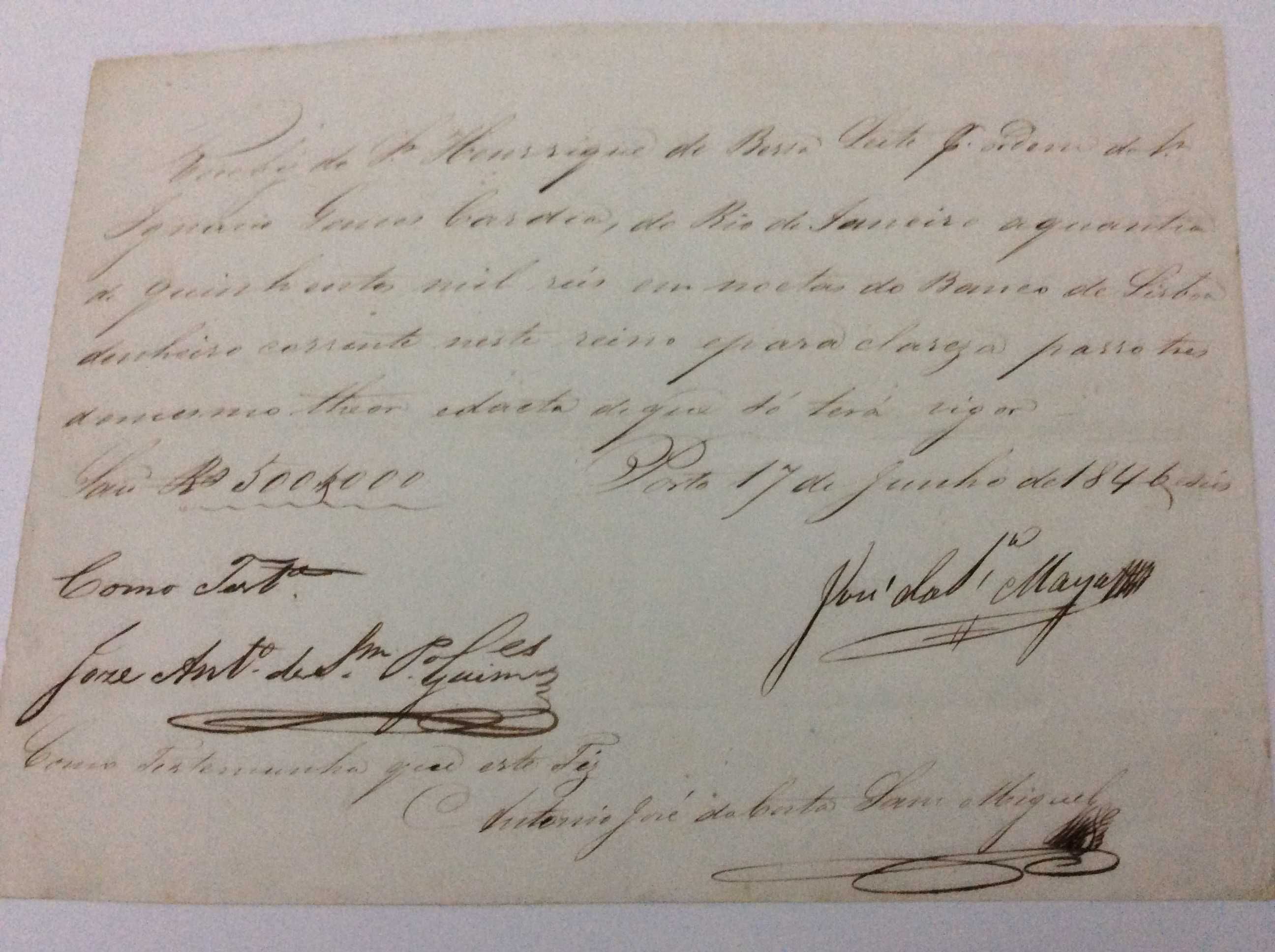 Manuscritos datados do século XIX. Lote com 5 recibos de pagamento.