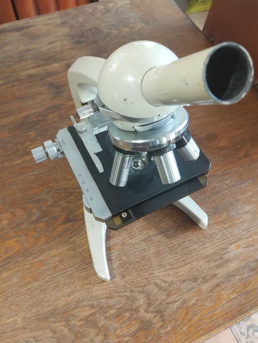 Mikroskop laboratoryjny PZO ML6