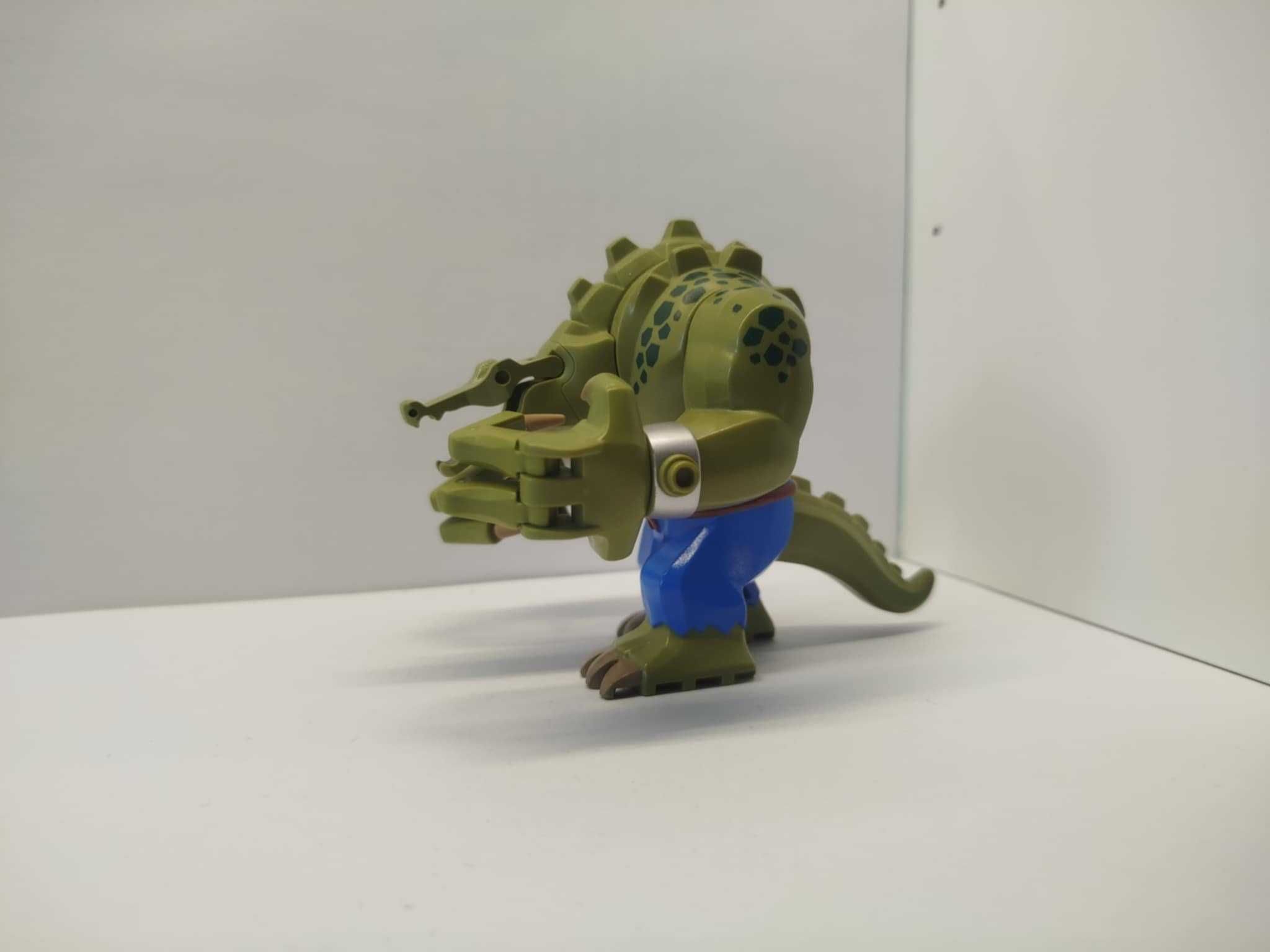 LEGO Killer Croc with Blue Pants and Claws