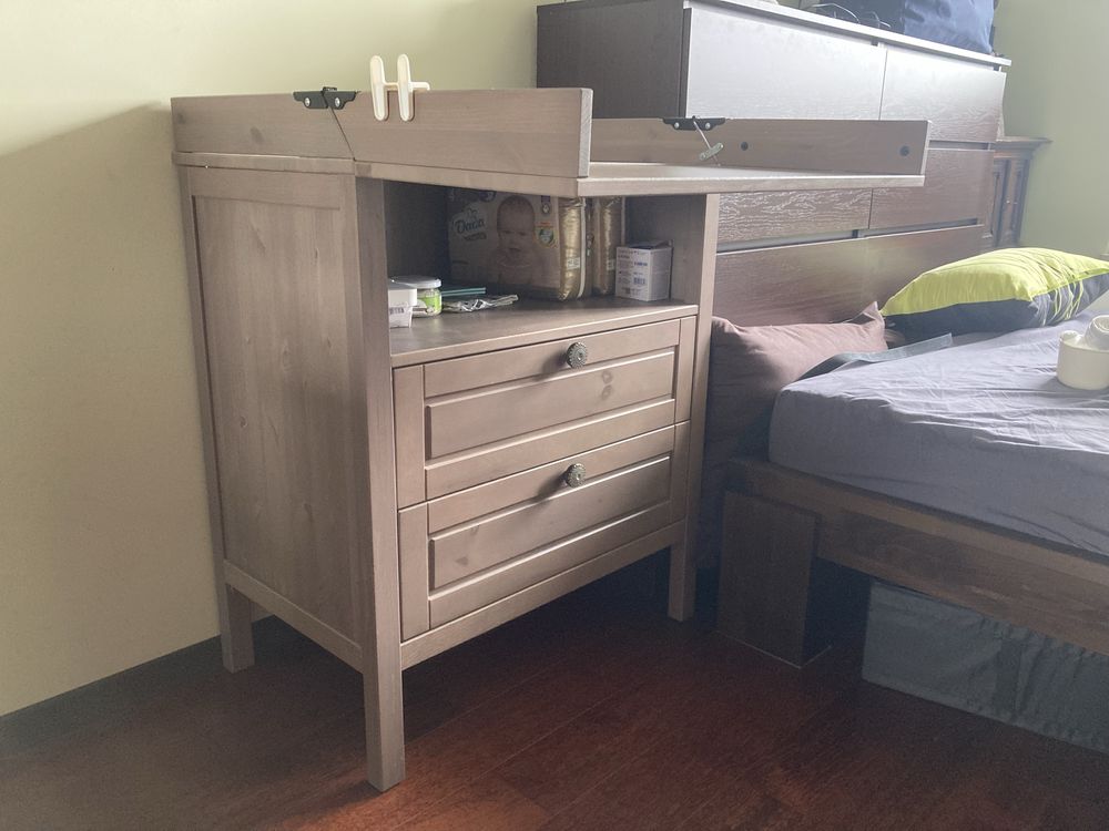 przewijak Ikea Sundvik komoda brąz drewno wygodny rozkladany