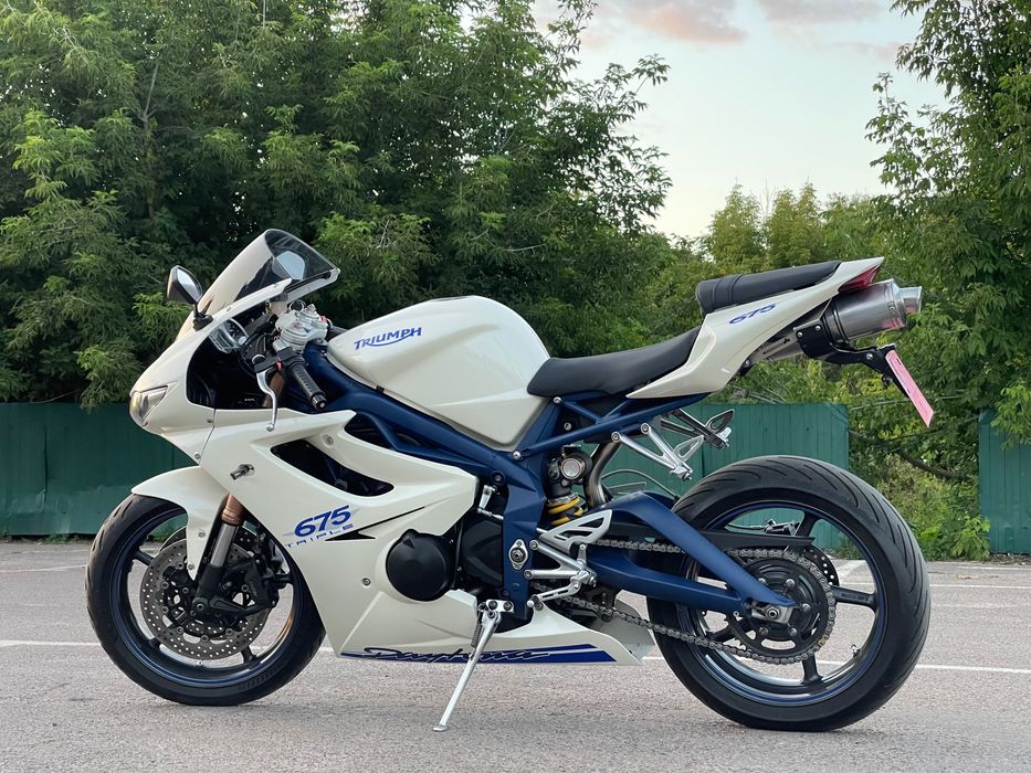 Мотоцикл TRIUMPH Daytona 675