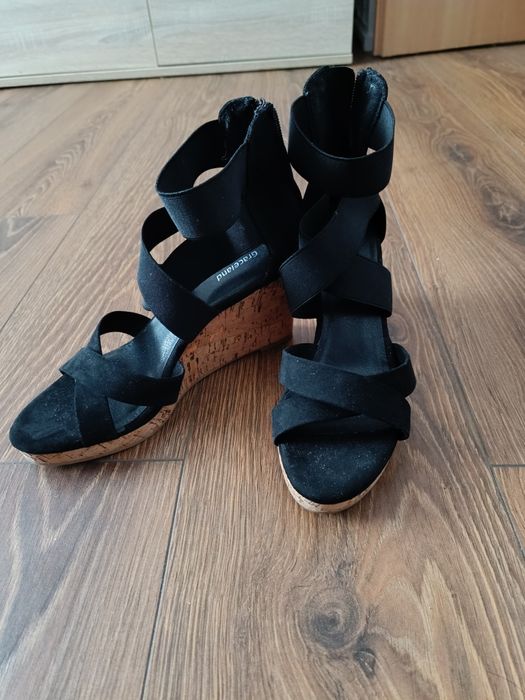 Sandały/ sandałki koturn/ na koturnie  paski rozmiar 38