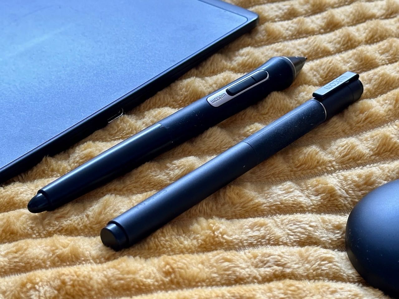 Tablet graficzny Wacom Intuos Pro M Paper Edition - stan bardzo dobry