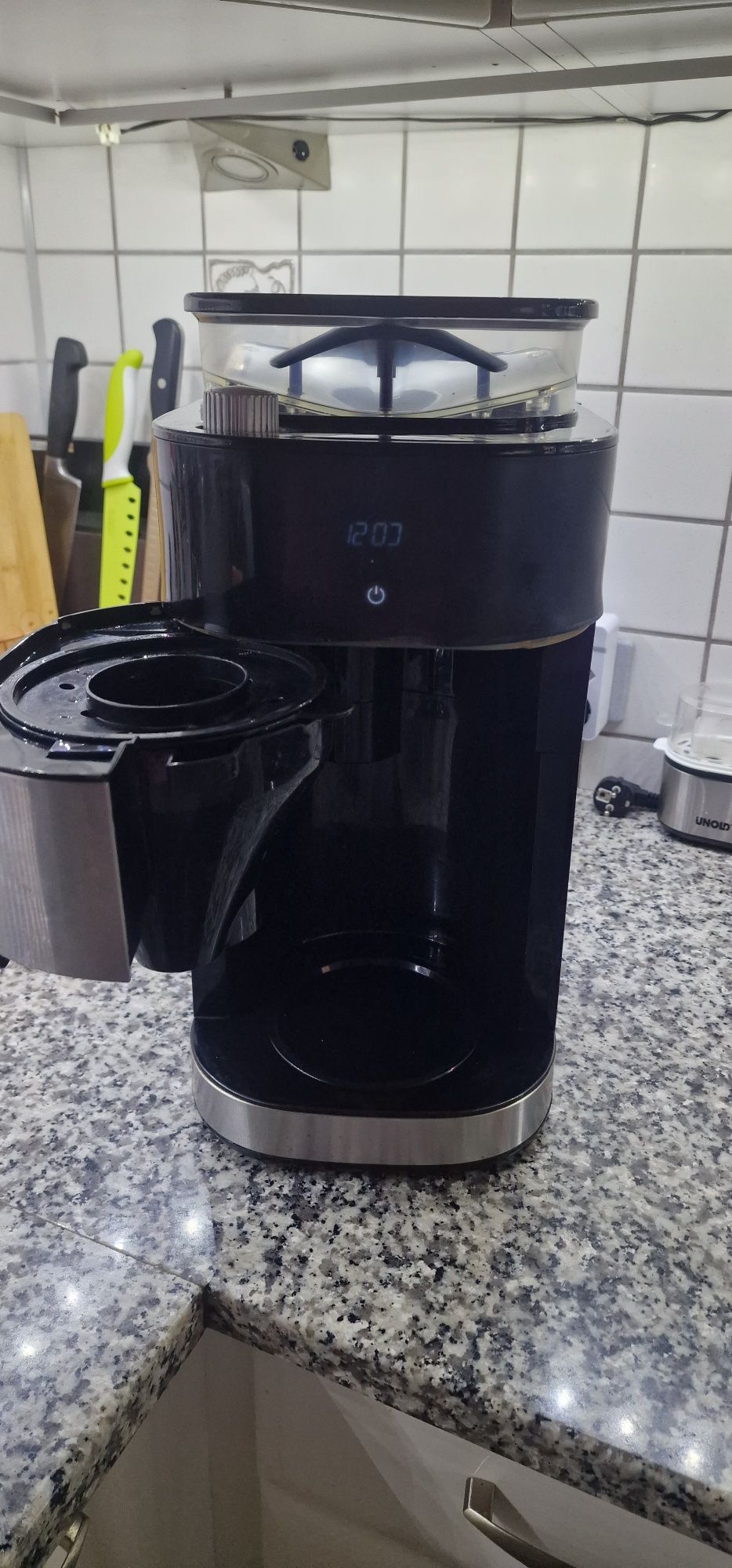 Ekspres z młynkiem  do kawy Gastroback