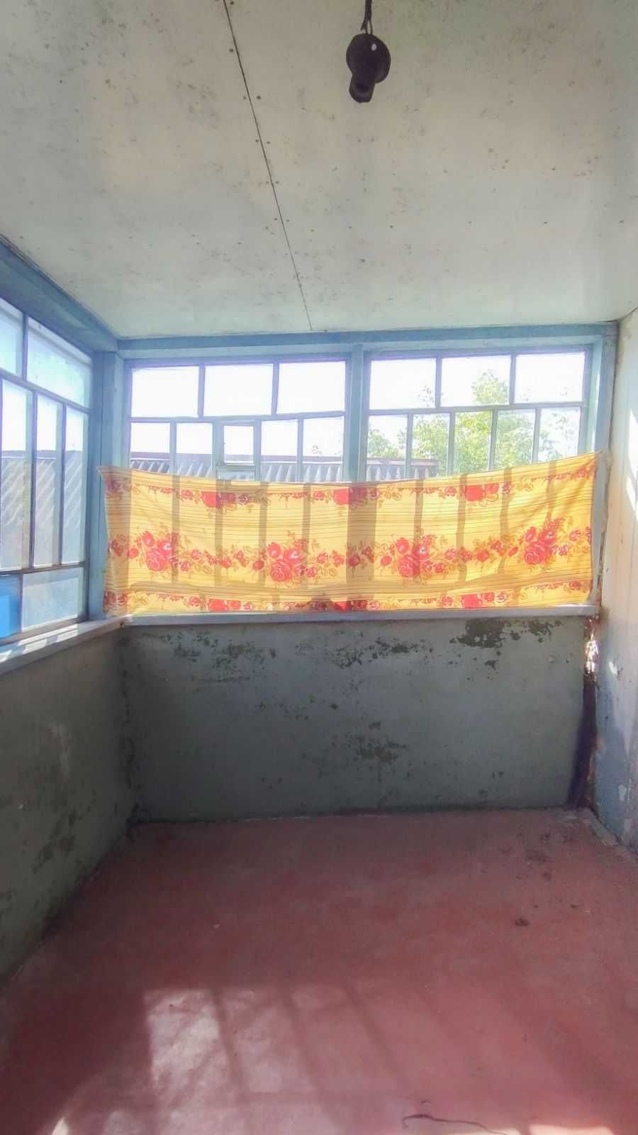 Будинок в Новоставцях