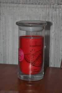 Свічка Брендова з ювелірним подарунком ароматна Кавун Juwel Kerze Ger