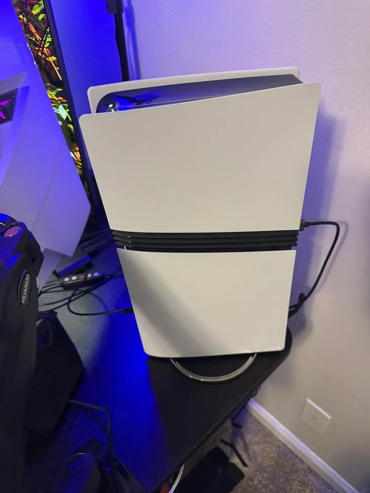 Продам playstation 5 pro 2tb