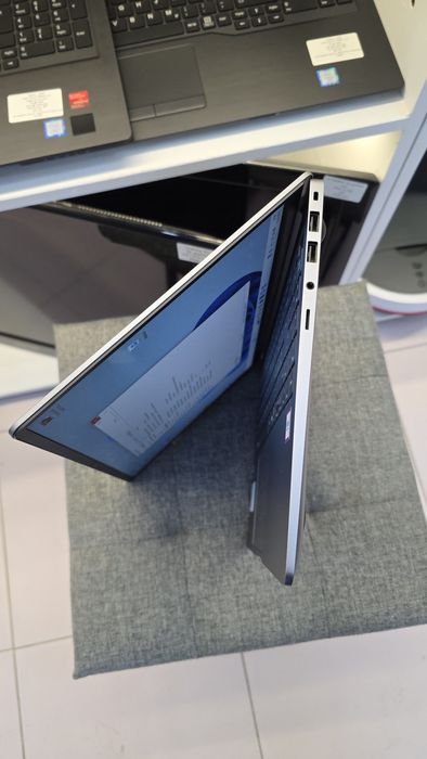 Samsung Galaxy Book5 ultra 7 255  32gb 1tb