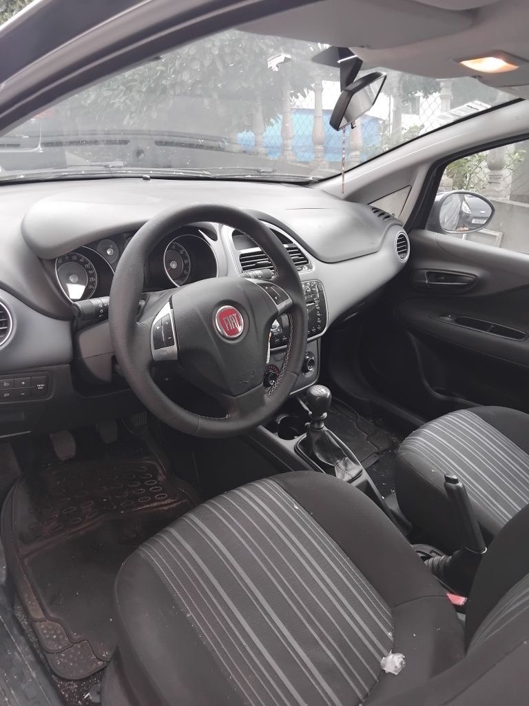 vendo Fiat punto evo 1.2 de 2011 salvado acidentado