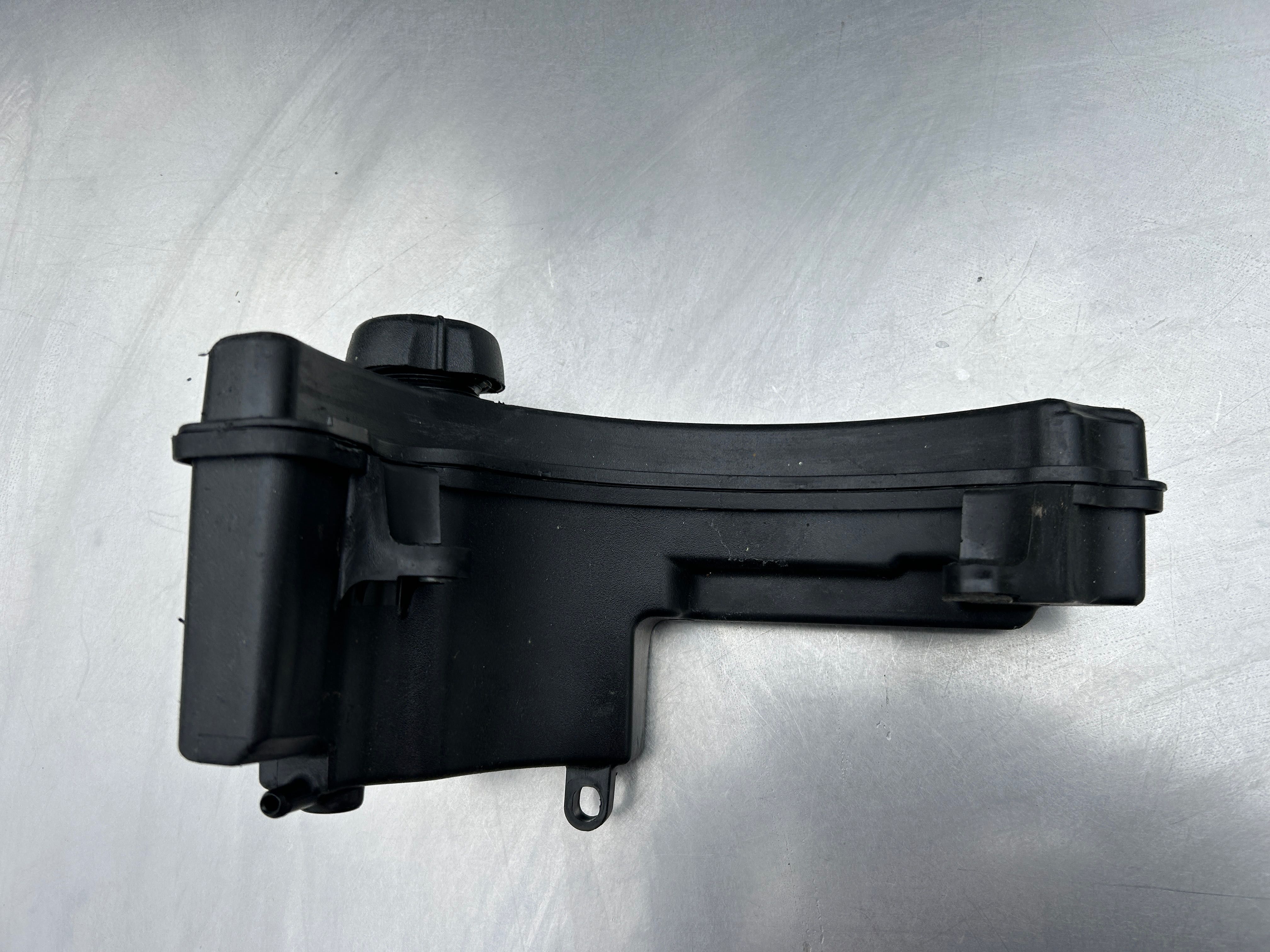 Zbiornik paliwa bak Briggs Stratton 700E 750E 775EX 775IS 161cm3 (324)