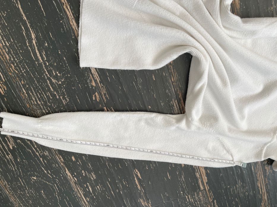 Preppy. Свитер гольф белый 66% вискоза р S/М