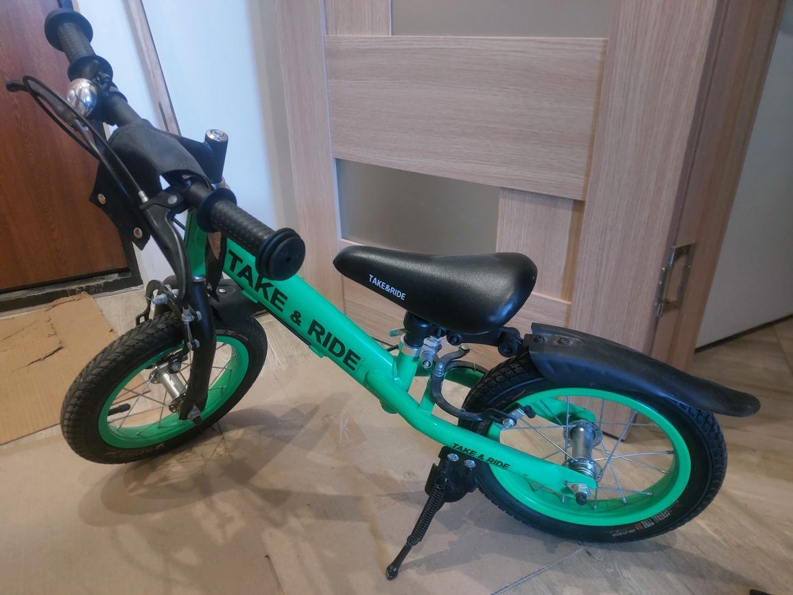 Дитячий біговел  (Take&Ride) на надувних колесах