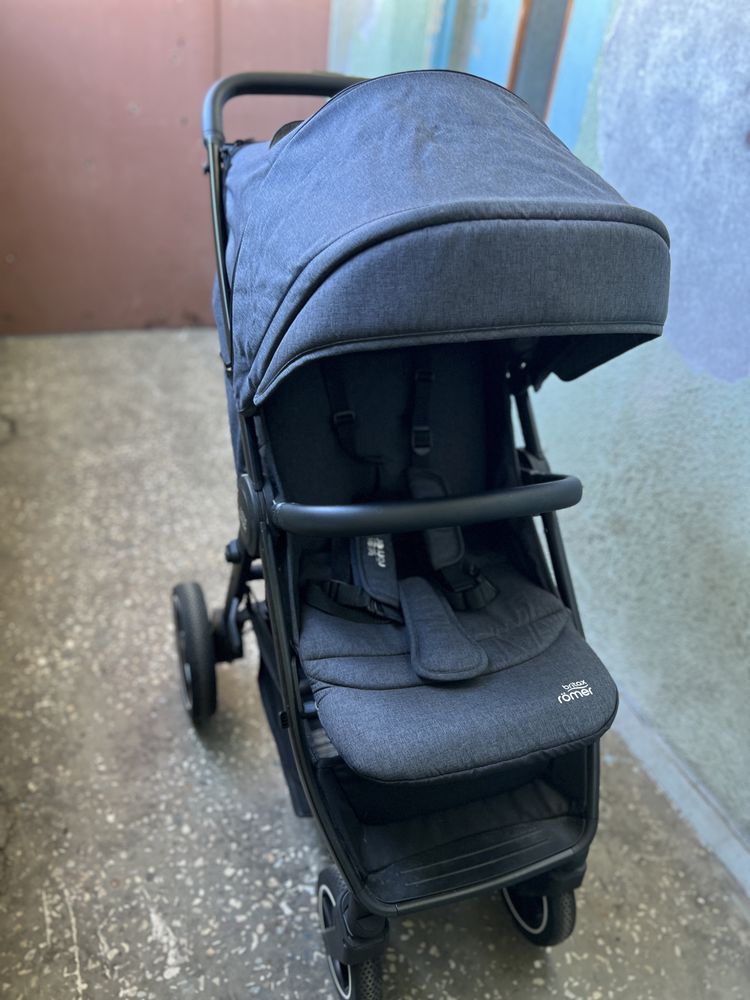 Прогулянкова коляска Britax Römer B-Agile M (Black Shadow)