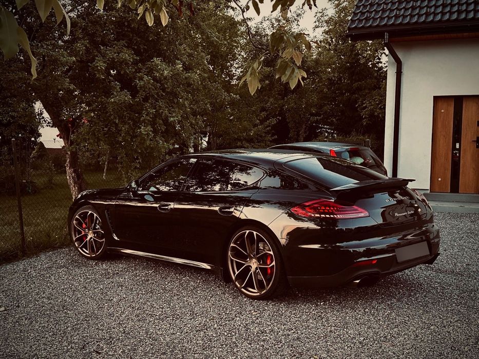 Porsche Panamera Panamera Turbo Lift PDK