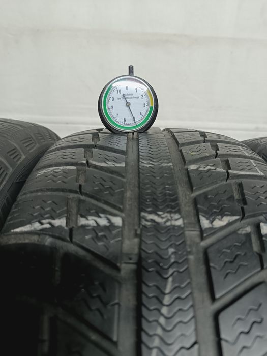 Шини резина 205*45 R16 MICHELIN