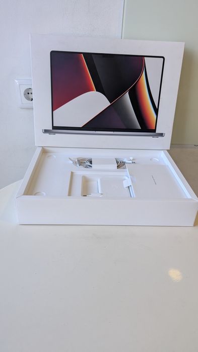 MacBook Pro M1 16