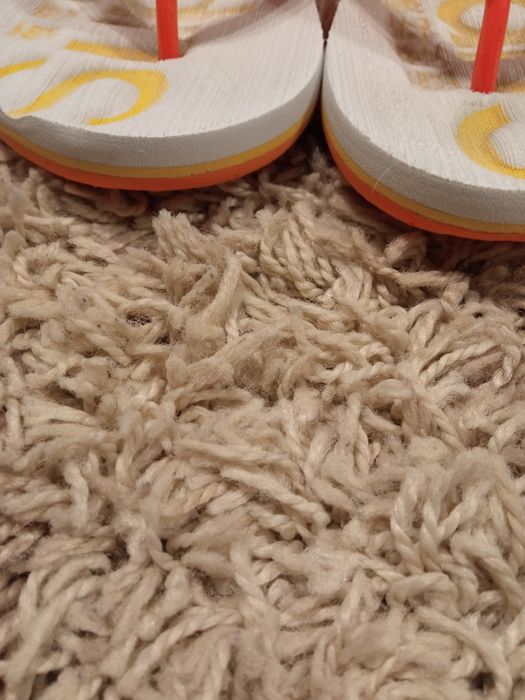 Фирменные сланцы, вьетнамки, шлепанцы