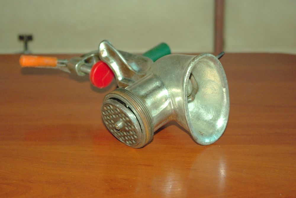 Мясорубка соковыжималка машинка для лапши