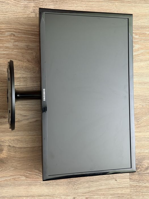 Monitor samsung 22 cale